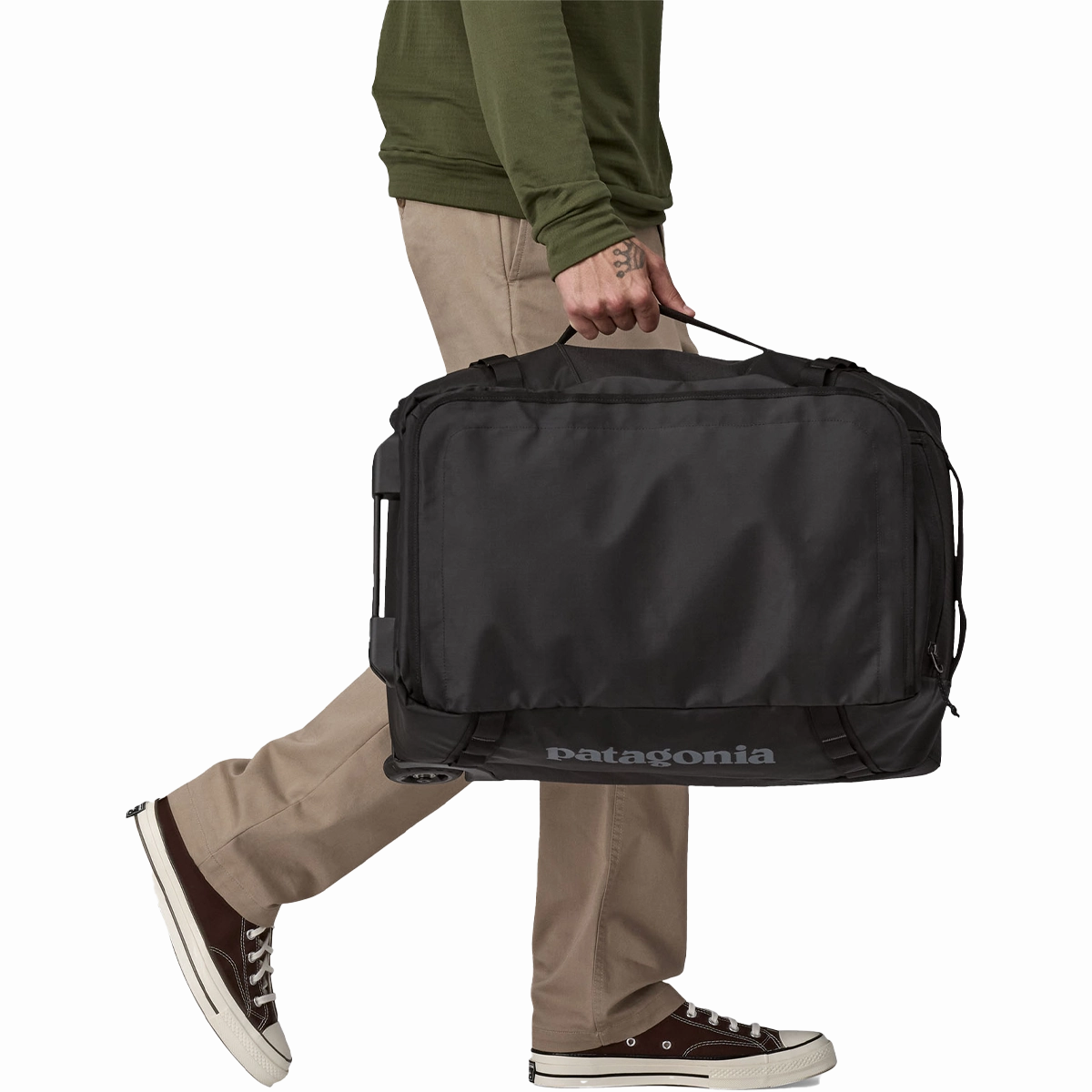 Black Hole Wheeled Duffle Bag 40L