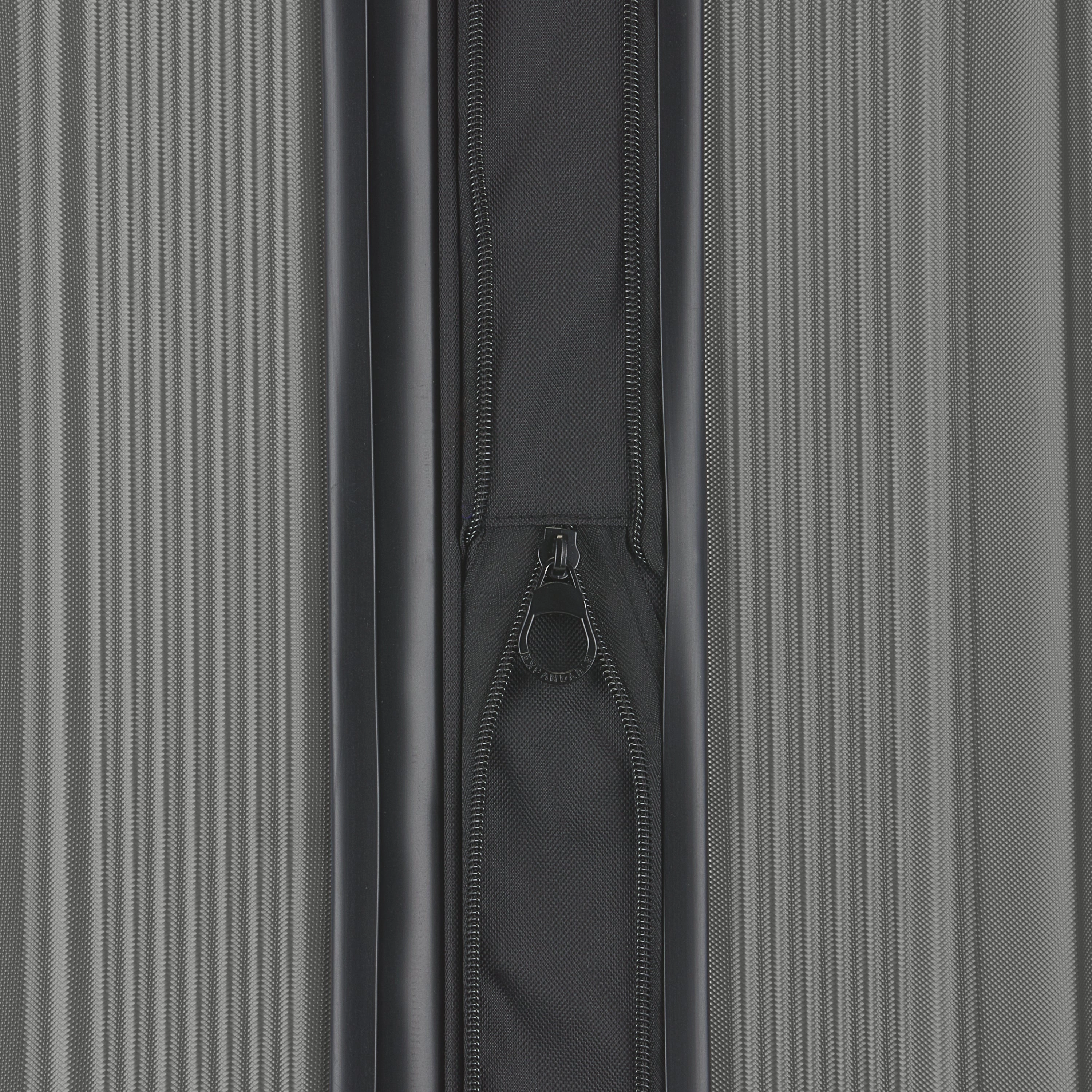 Bugatti Singapore 28in ABS/PC Luggage