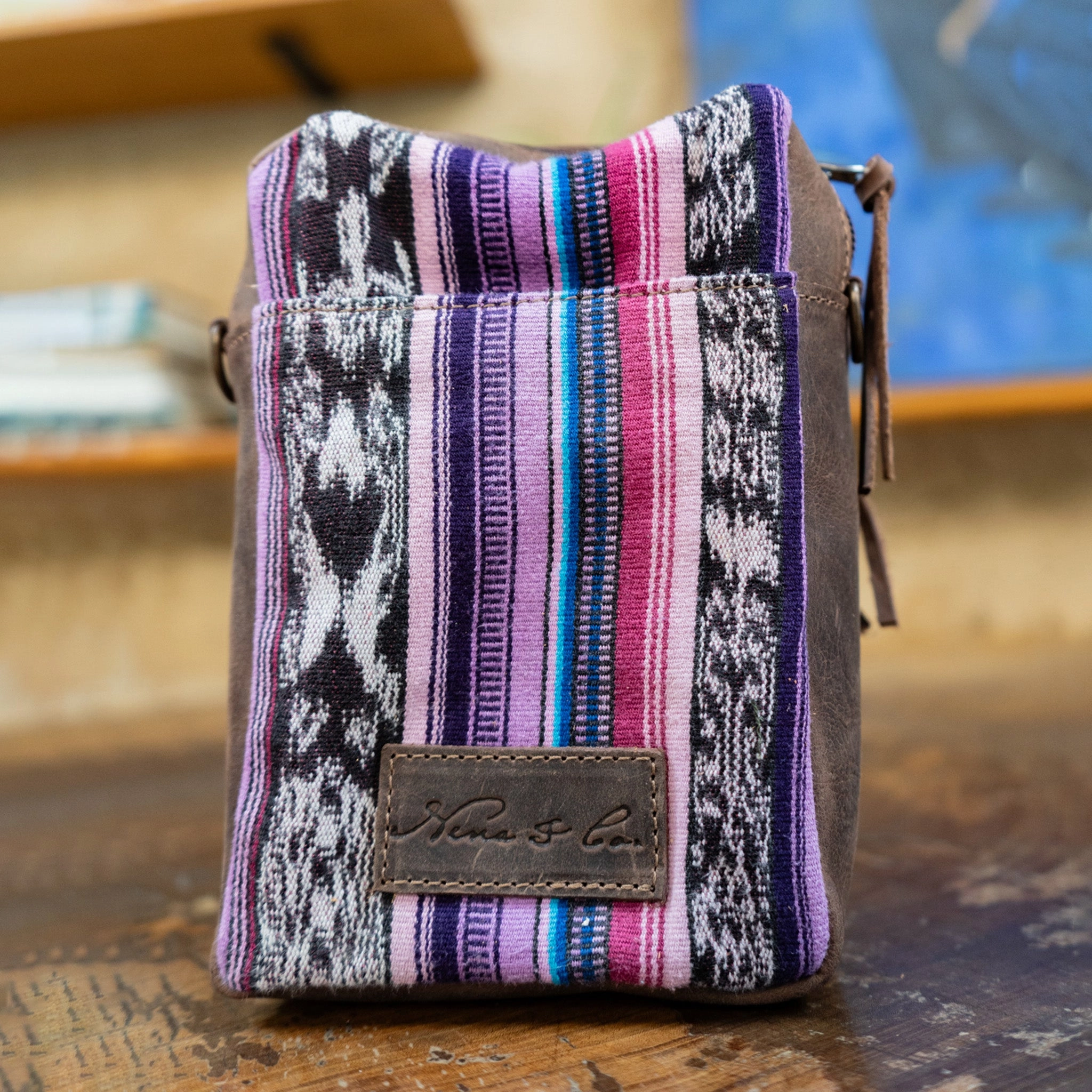 CROSSBODY TRAVEL BAG - CORTE - MOCHA - NO. 13833
