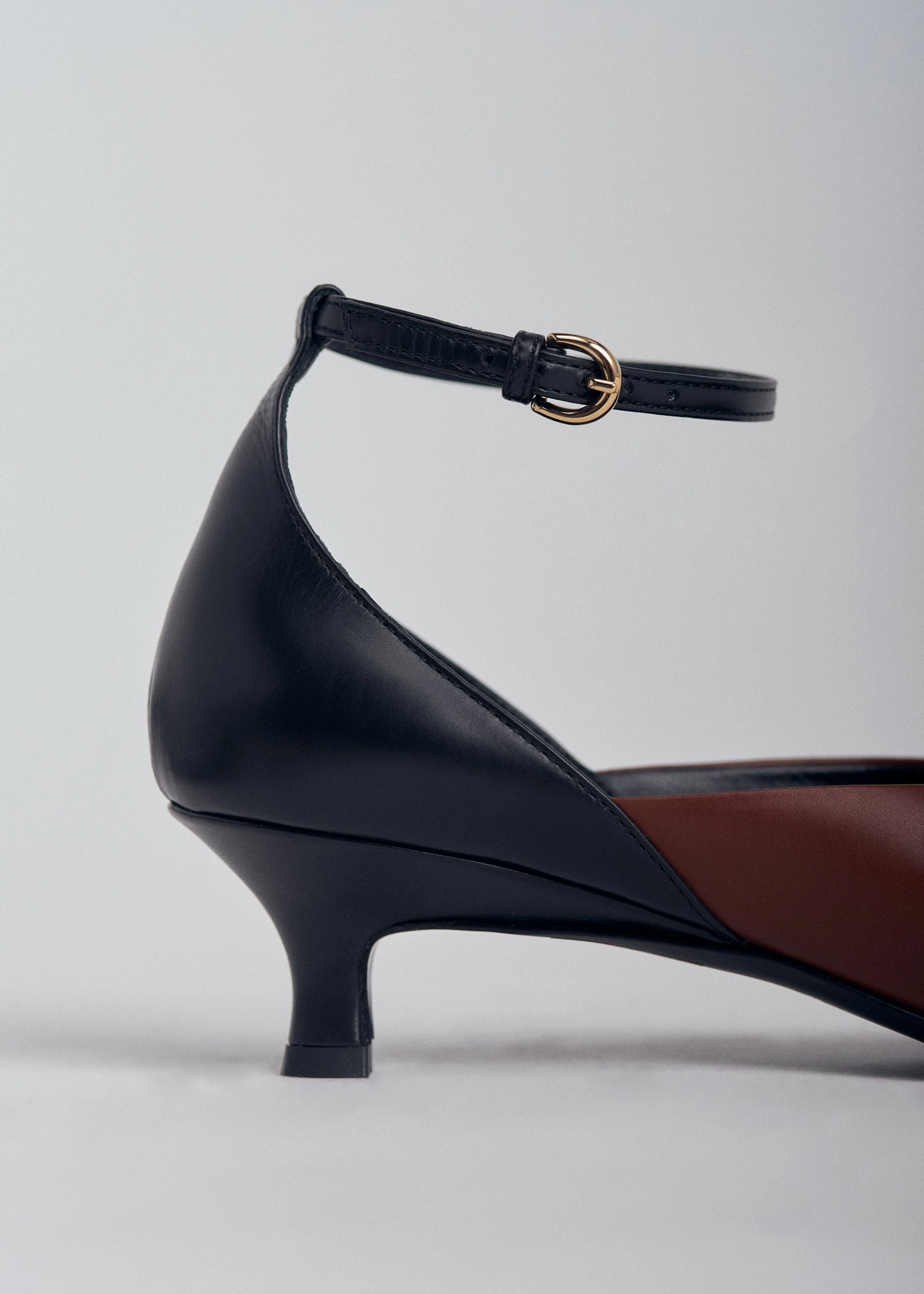 D'Orsay Kitten Heel in Leather - Chestnut