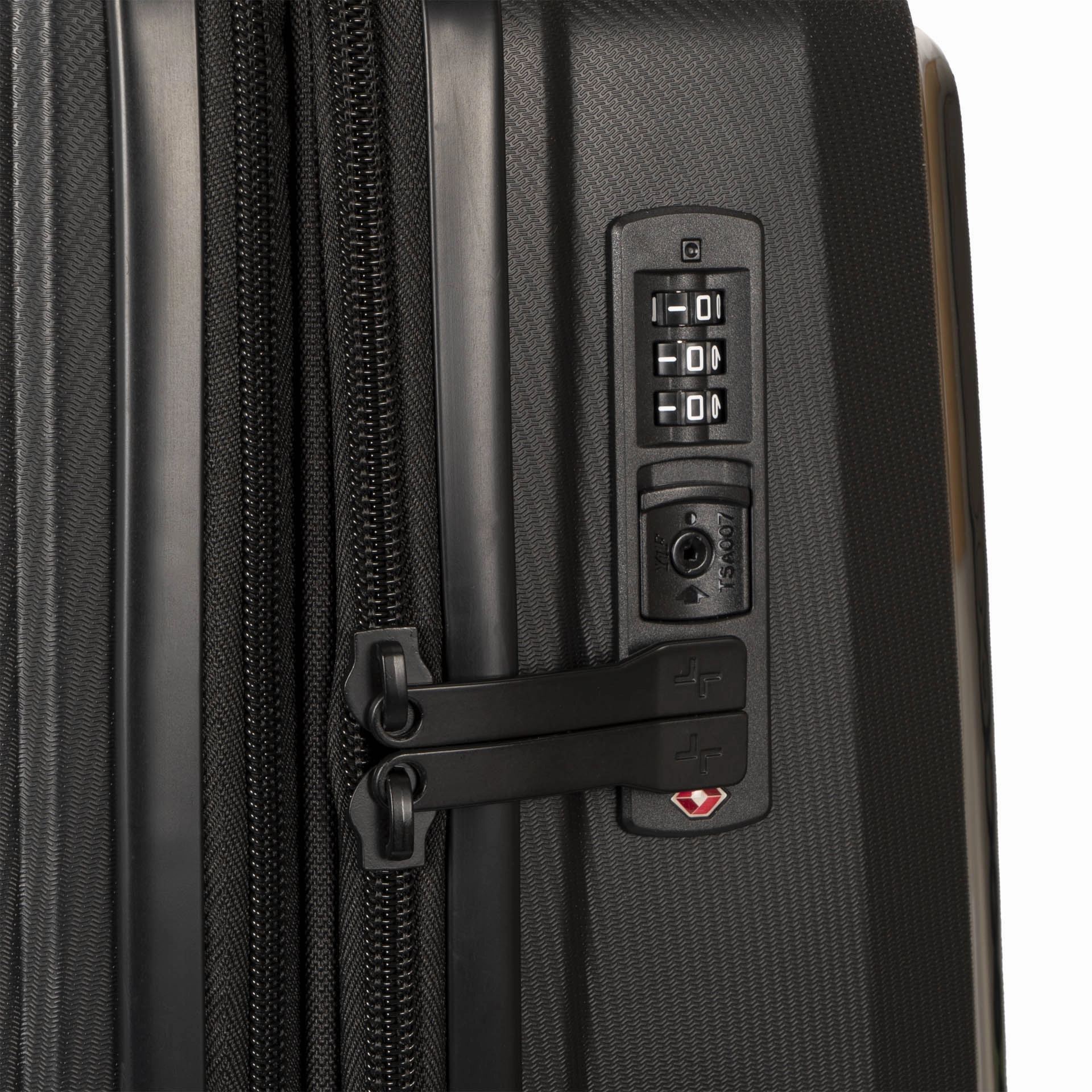 Dynamo Hardside 27" Luggage