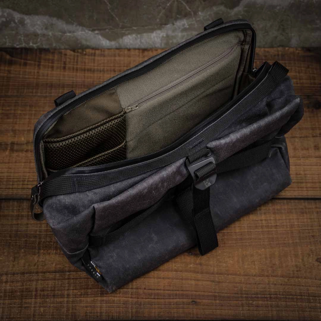 Pioneer Expandable Front Bag M (Carrier Frame NOT included)