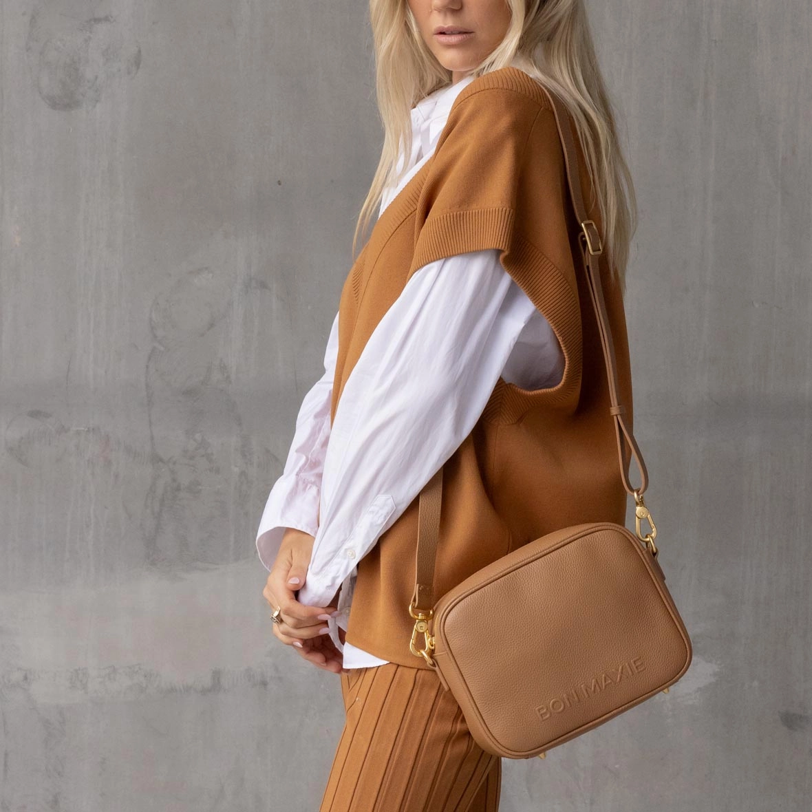 Sidekick Leather Crossbody Bag -- Tan