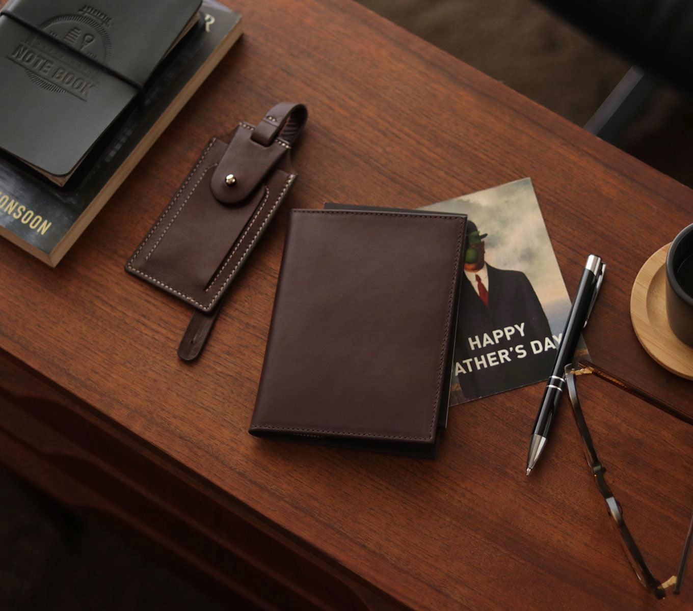 TRAVEL ESSENTIALS GIFT SET