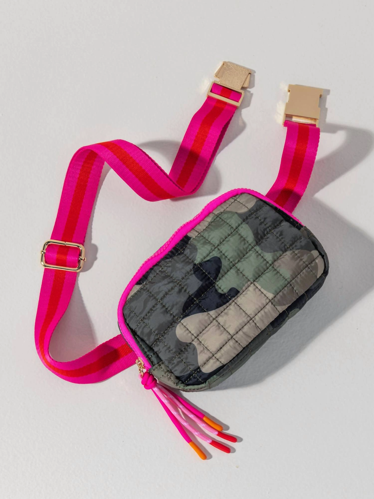 Women's Ezra Belt Bag In Camo