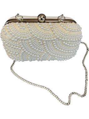 Women's Pearl Purse With Chain Strap In Cream/pearl